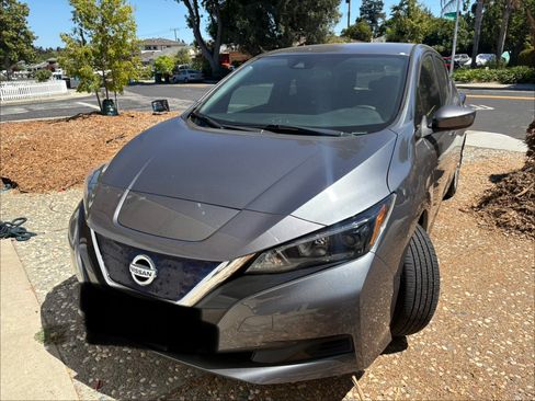 Used 2020 Nissan Leaf S w/ S Charge Package FWD image 1