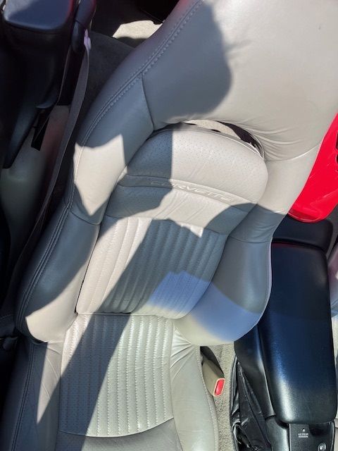 Used 2000 Chevrolet Corvette Convertible RWD image 12
