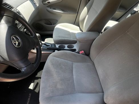 Used 2013 Toyota Corolla L FWD image 1