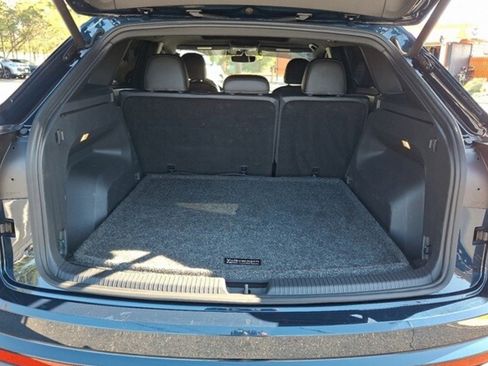 Used 2022 Volkswagen Atlas Cross Sport SEL R-Line image 6