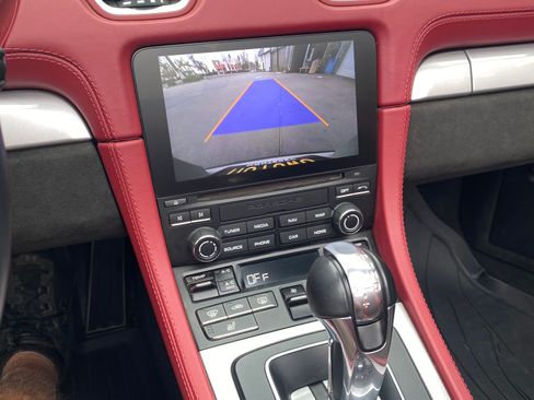 Used 2022 Porsche 718 Boxster Spyder image 10