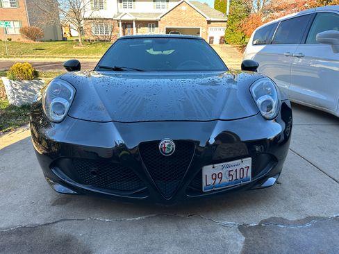 Used 2017 Alfa Romeo 4C Coupe w/ Coupe Track Package 1 image 2