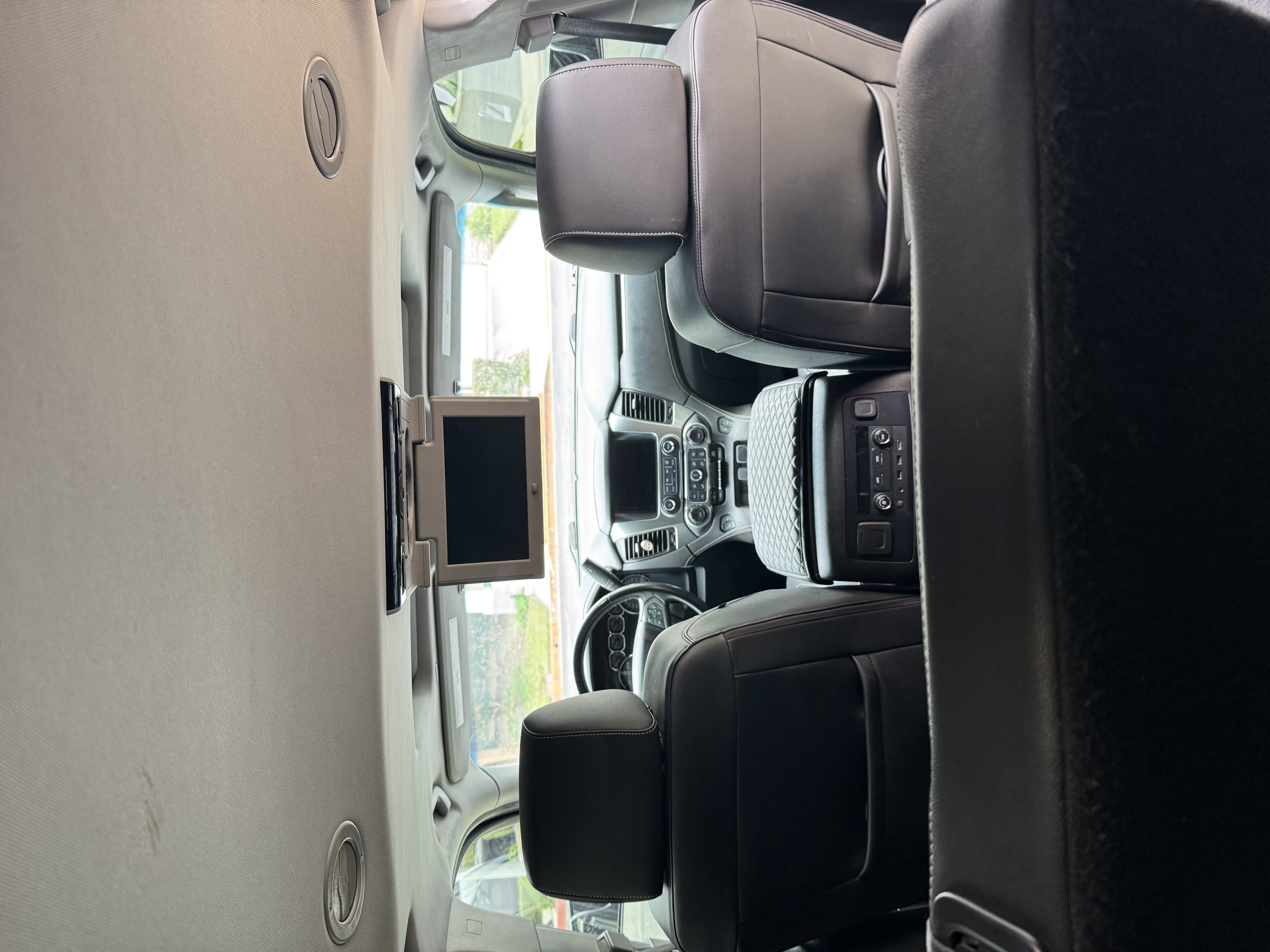 Used 2019 Chevrolet Tahoe LT AWD/4WD image 10