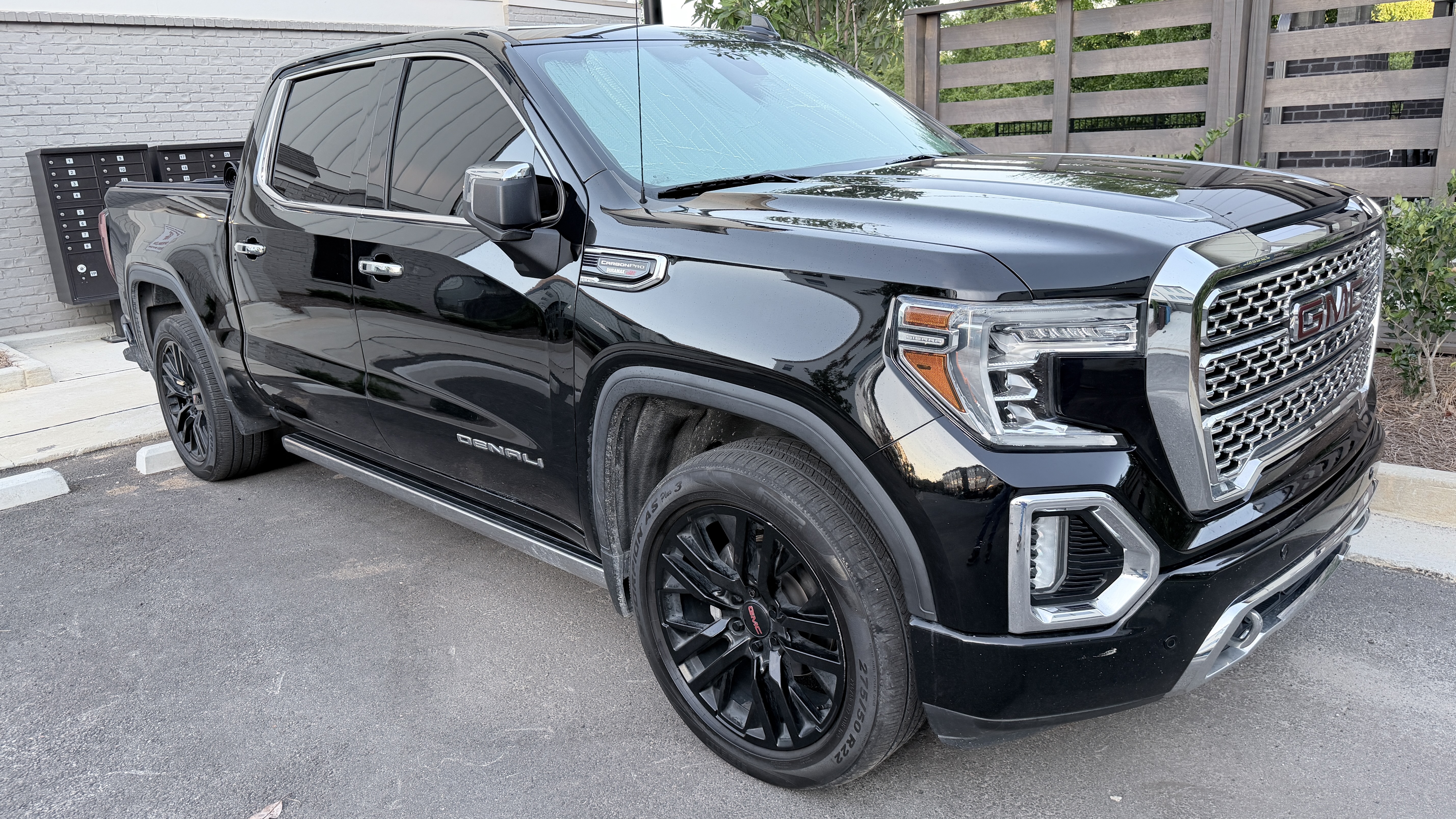 Used 2021 GMC Sierra 1500 Denali w/ Denali Ultimate Package AWD/4WD image 1
