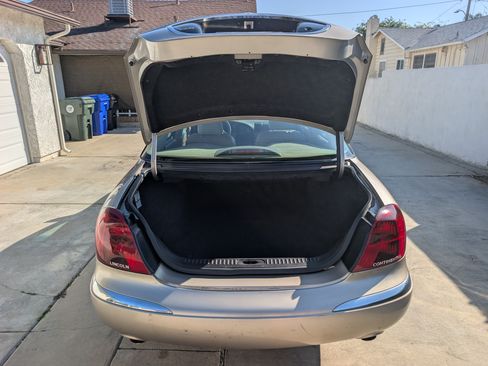 Used 1999 Lincoln Continental image 22