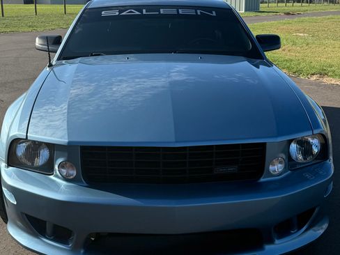 Used 2006 Ford Mustang GT Premium RWD image 5