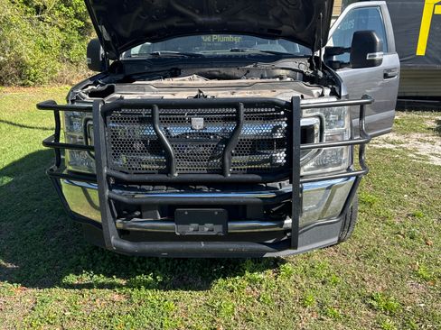 Used 2022 Ford F250 XL w/ STX Appearance Package image 11