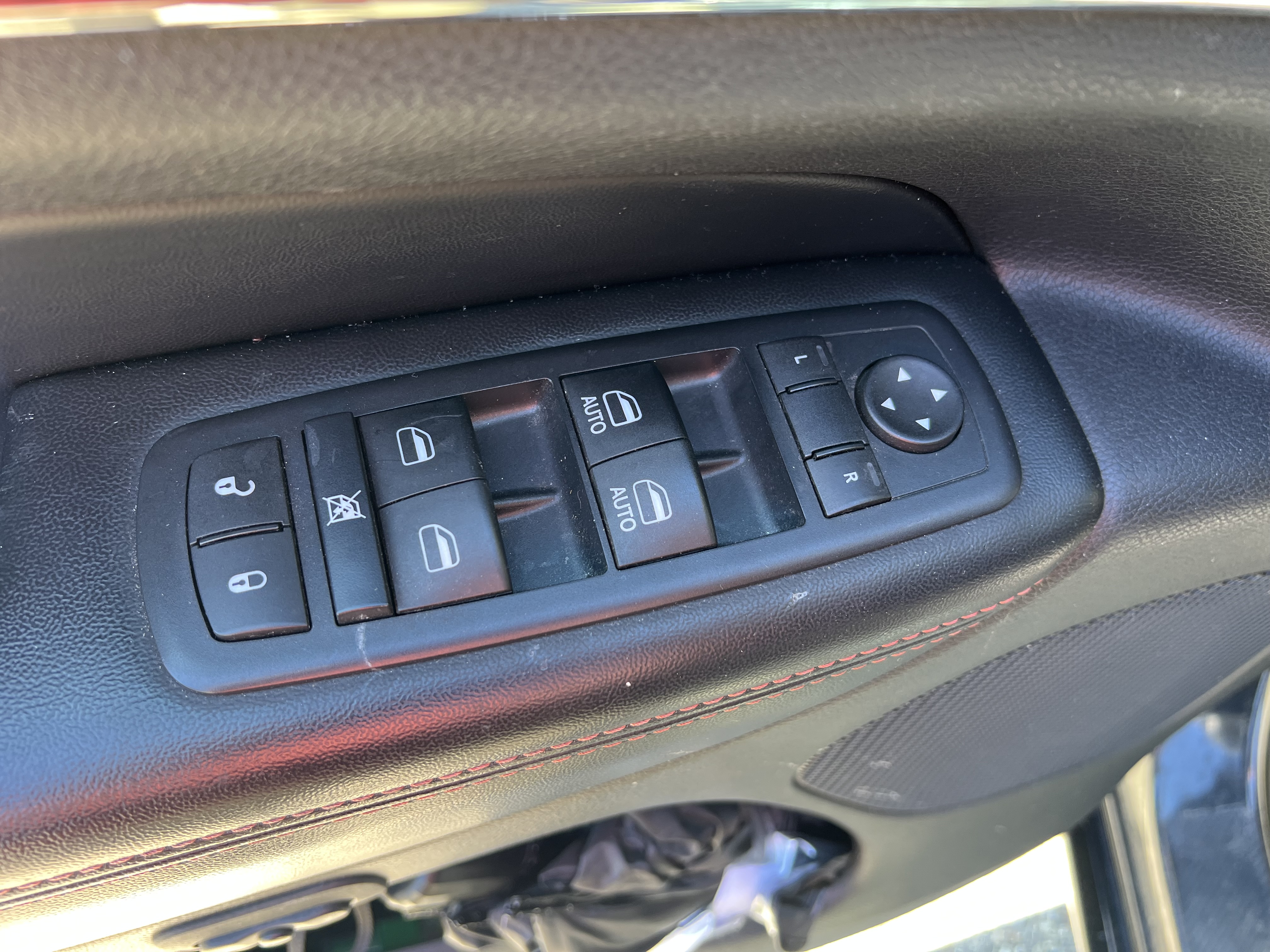 Used 2016 Jeep Grand Cherokee Limited 75th Anniversary AWD/4WD image 5