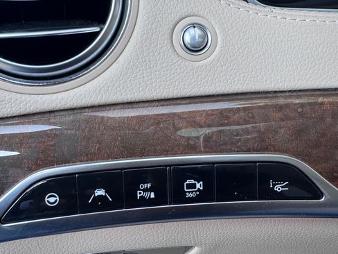 Used 2015 Mercedes-Benz S 550 Sedan image 11
