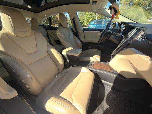 Used 2017 Tesla Model S 75D image 12