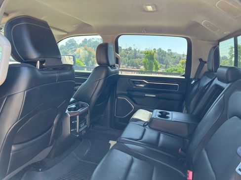 Used 2022 RAM 1500 Laramie AWD/4WD image 15