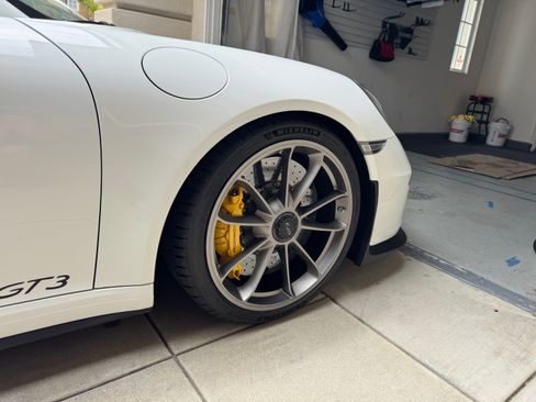 Used 2014 Porsche 911 GT3 RWD image 12
