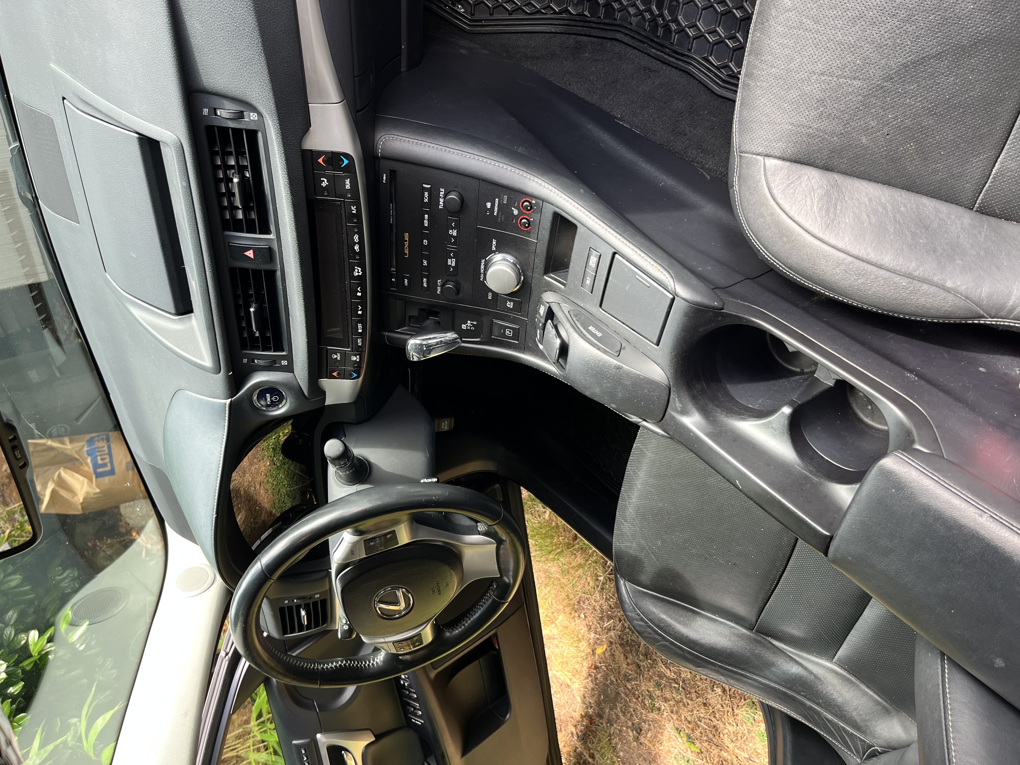 Used 2012 Lexus CT 200h Premium w/ Leather Pkg FWD image 19