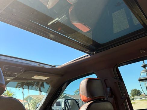 Used 2019 Ford F250 King Ranch w/ King Ranch Ultimate Package image 9