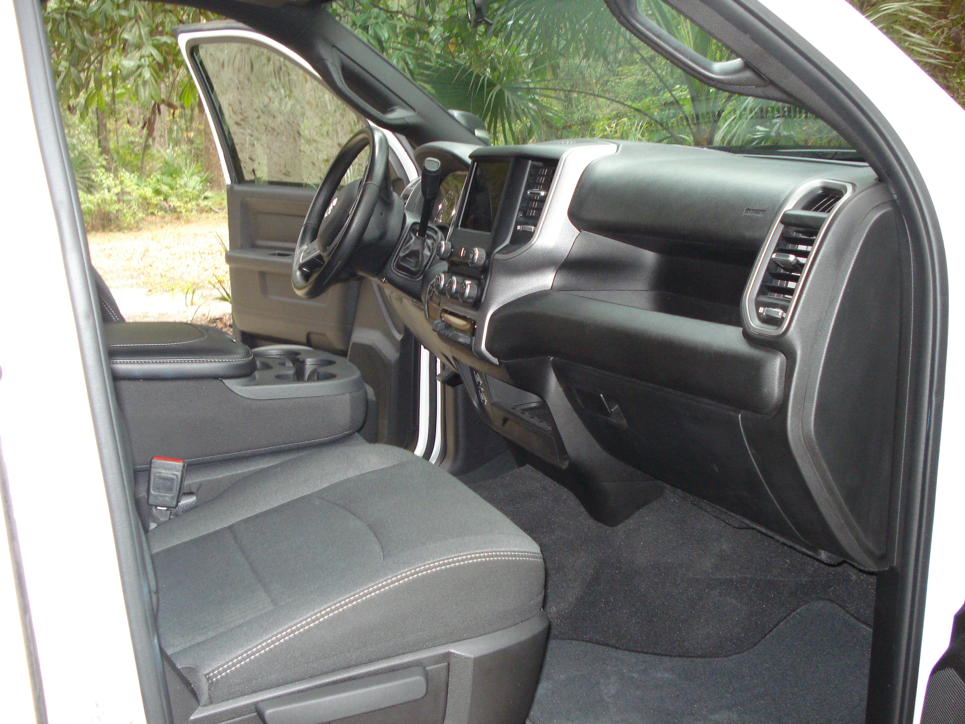 Used 2024 RAM 2500 Tradesman w/ Chrome Appearance Group AWD/4WD image 16