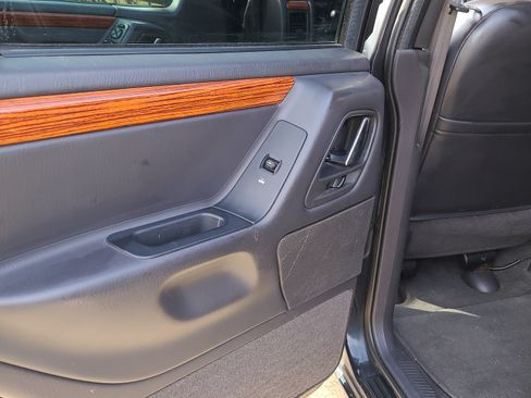 Used 1999 Jeep Grand Cherokee Limited image 17