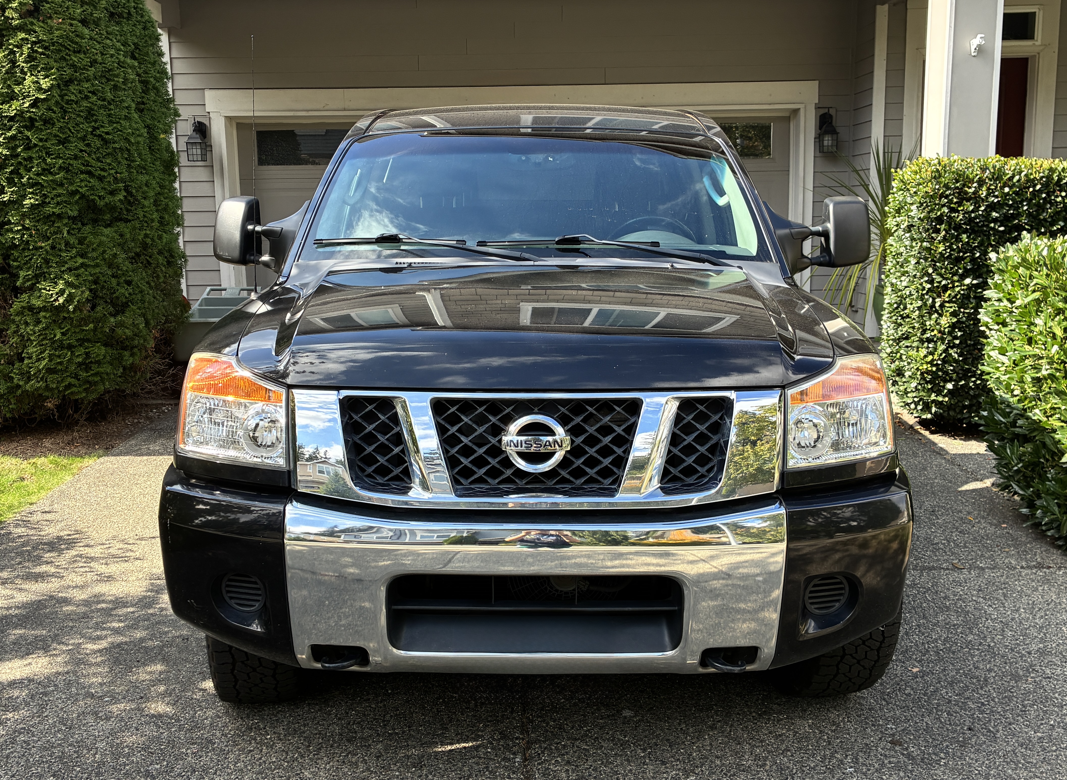 Used 2008 Nissan Titan SE AWD/4WD image 4