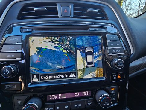 Used 2017 Nissan Maxima Platinum image 22