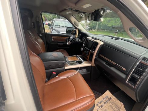 Used 2016 RAM 1500 Laramie Longhorn w/ Convenience Group AWD/4WD image 8
