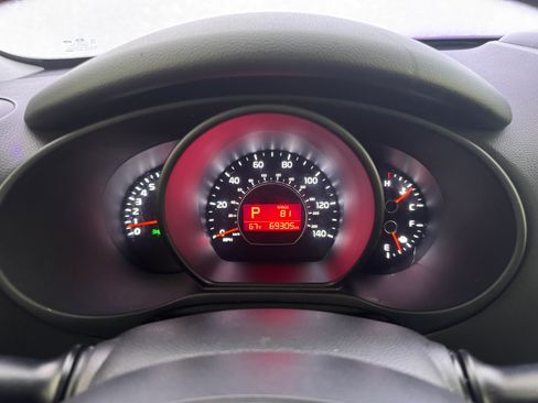 Used 2018 Kia Soul + FWD image 14