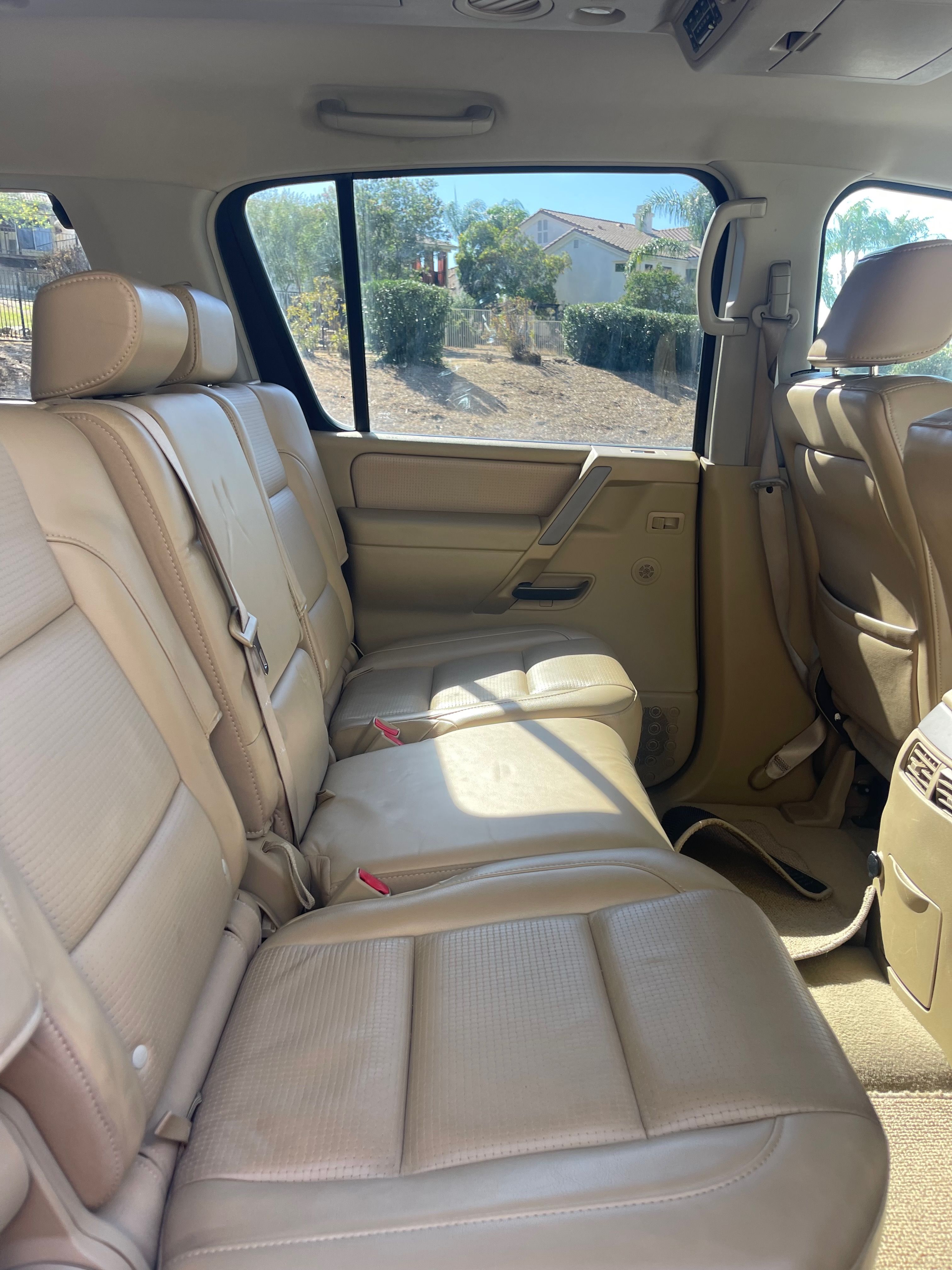 Used 2005 Nissan Armada SE Off-Road w/ (T01) Tow Pkg AWD/4WD image 12