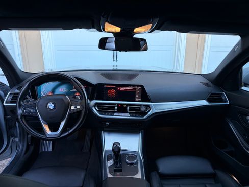Used 2019 BMW 330i Sedan w/ Convenience Package RWD image 17