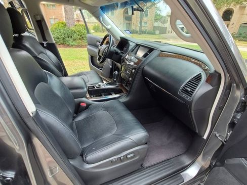 Used 2017 Nissan Armada SV image 12