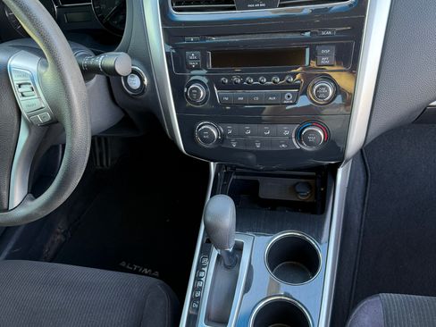 Used 2013 Nissan Altima 2.5 S image 14