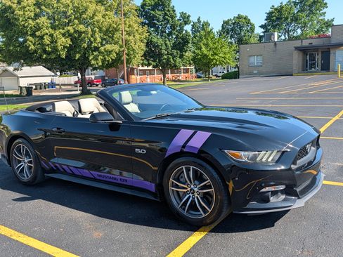 Used 2017 Ford Mustang GT Premium w/ Equipment Group 401A RWD image 11