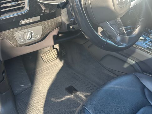 Used 2018 Audi Q7 3.0T Premium Plus w/ Premium Plus Package image 26