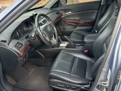 Used 2010 Honda Crosstour EX-L image 9