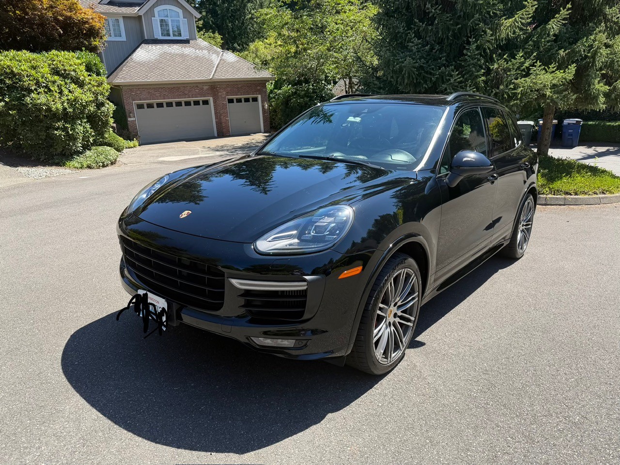 Used 2017 Porsche Cayenne GTS AWD/4WD image 1