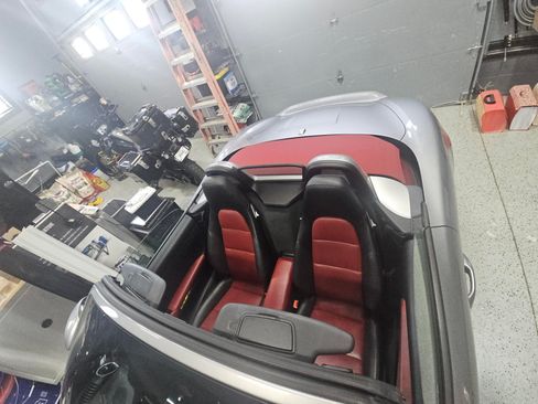 Used 2017 Porsche 718 Boxster image 16