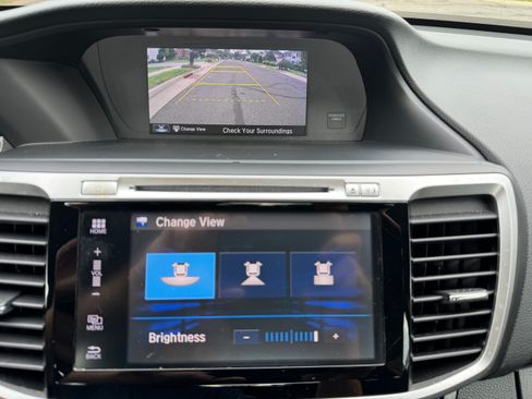 Used 2016 Honda Accord EX image 23