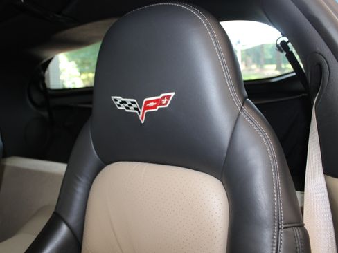 Used 2008 Chevrolet Corvette Coupe w/ Preferred Equipment Group RWD image 22