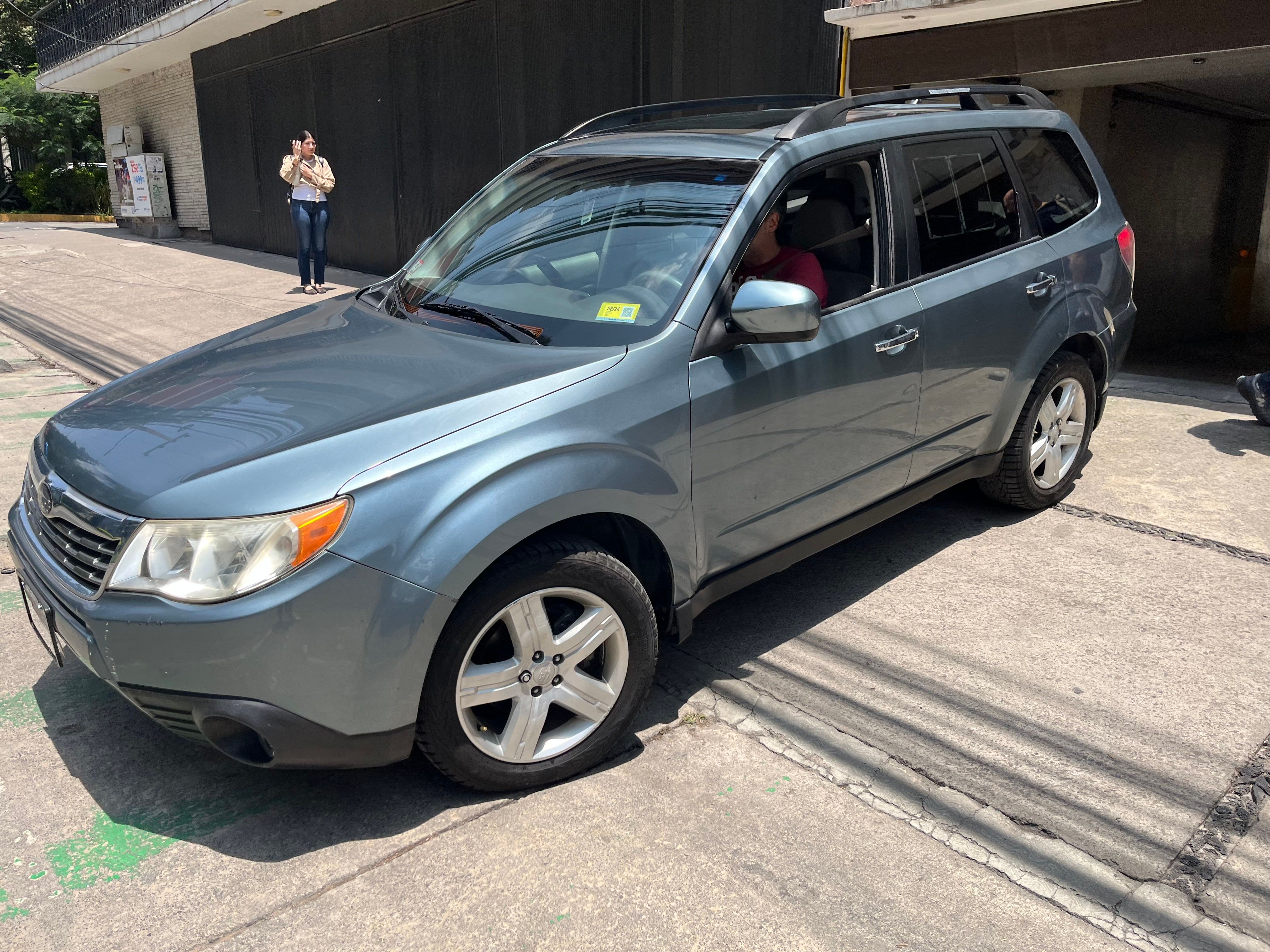 Used 2009 Subaru Forester 2.5X Limited AWD/4WD image 1
