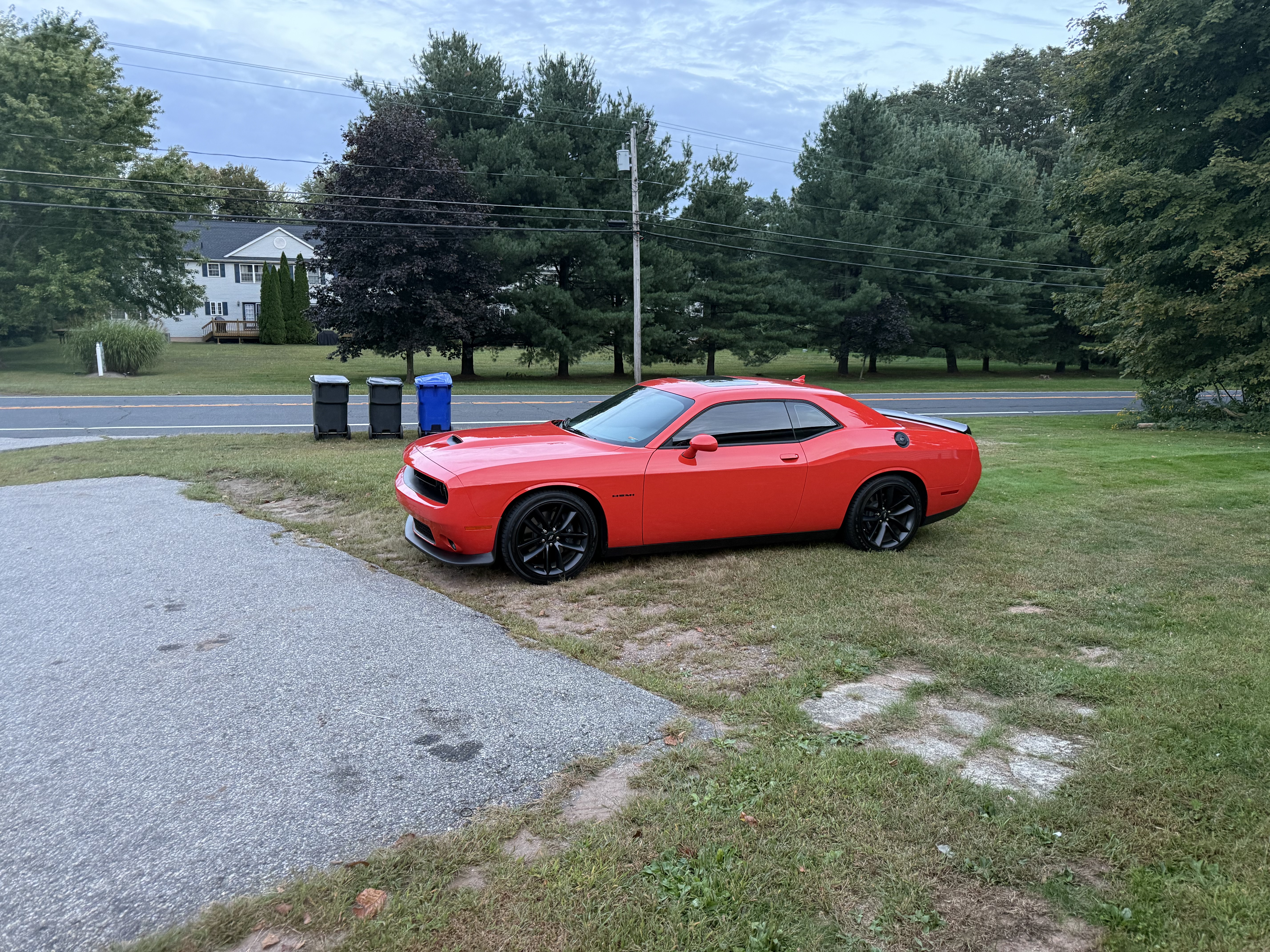Used 2022 Dodge Challenger R/T w/ Plus Package RWD image 9