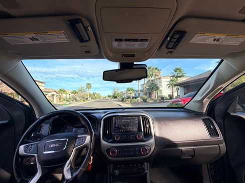 Used 2019 GMC Canyon SLE w/ Driver Alert Package image 11