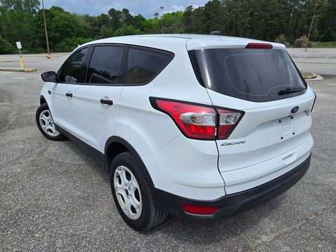 Used 2018 Ford Escape S image 6