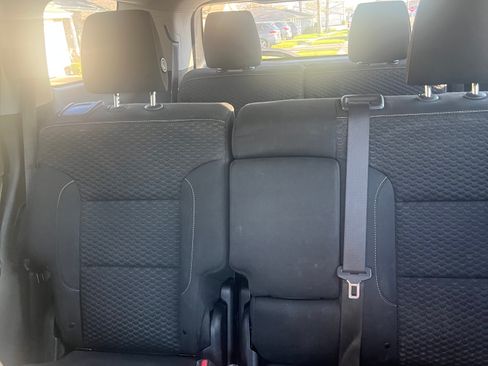 Used 2019 GMC Acadia SLE w/ LPO, Floor Liner Package image 10