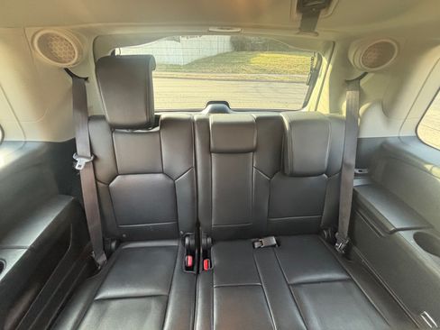 Used 2012 Honda Pilot Touring image 9