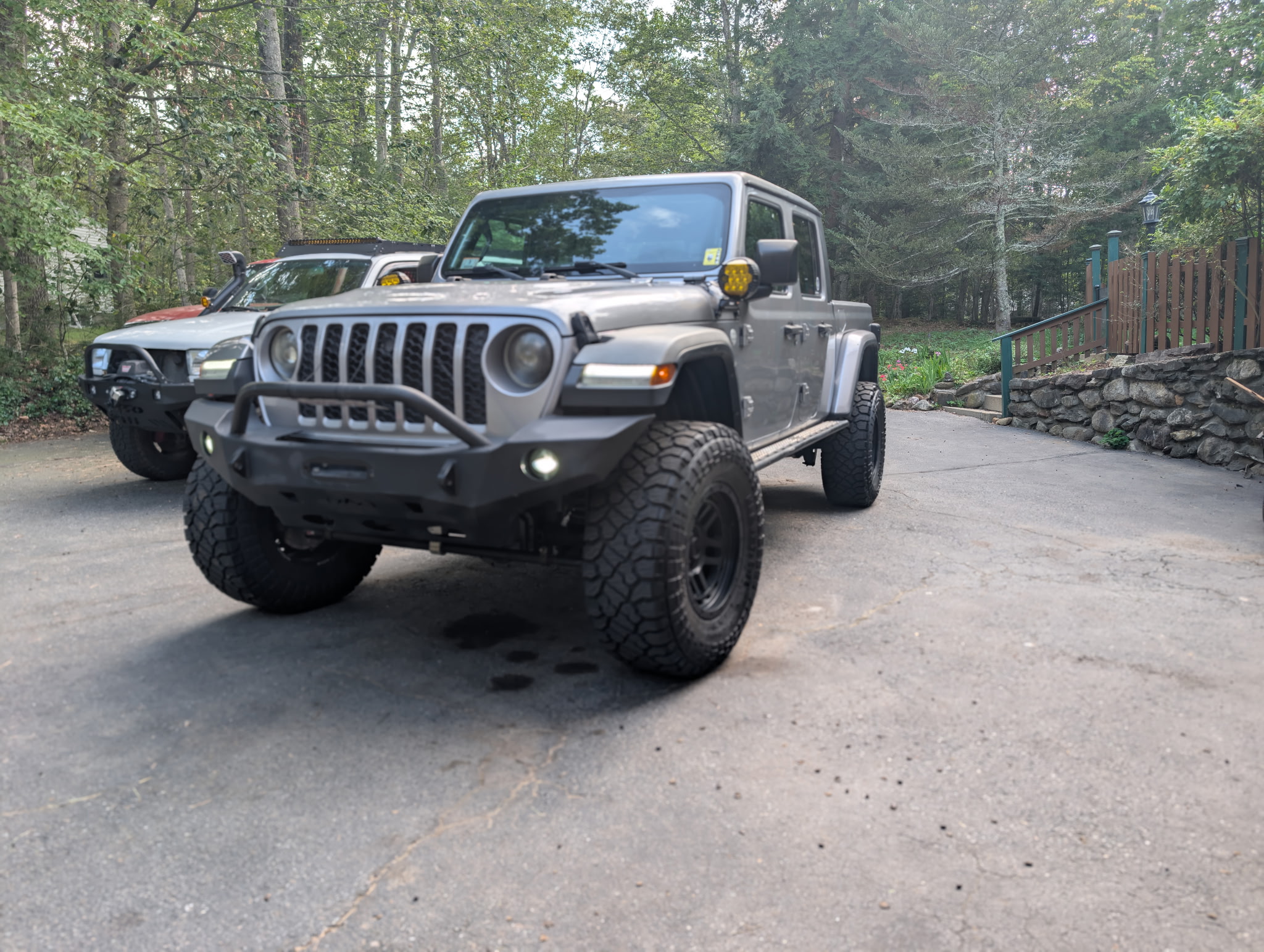 Used 2020 Jeep Gladiator Sport w/ Quick Order Package 24S AWD/4WD image 1