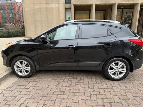 Used 2012 Hyundai Tucson GLS image 1