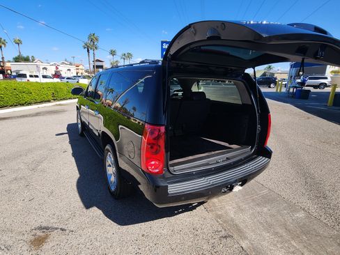 Used 2013 GMC Yukon XL SLT w/ Regional Value Package image 10