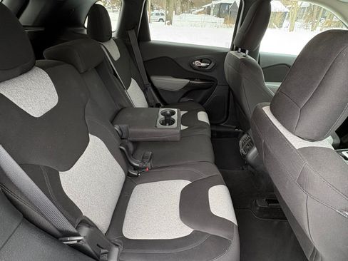 Used 2014 Jeep Cherokee Latitude image 14