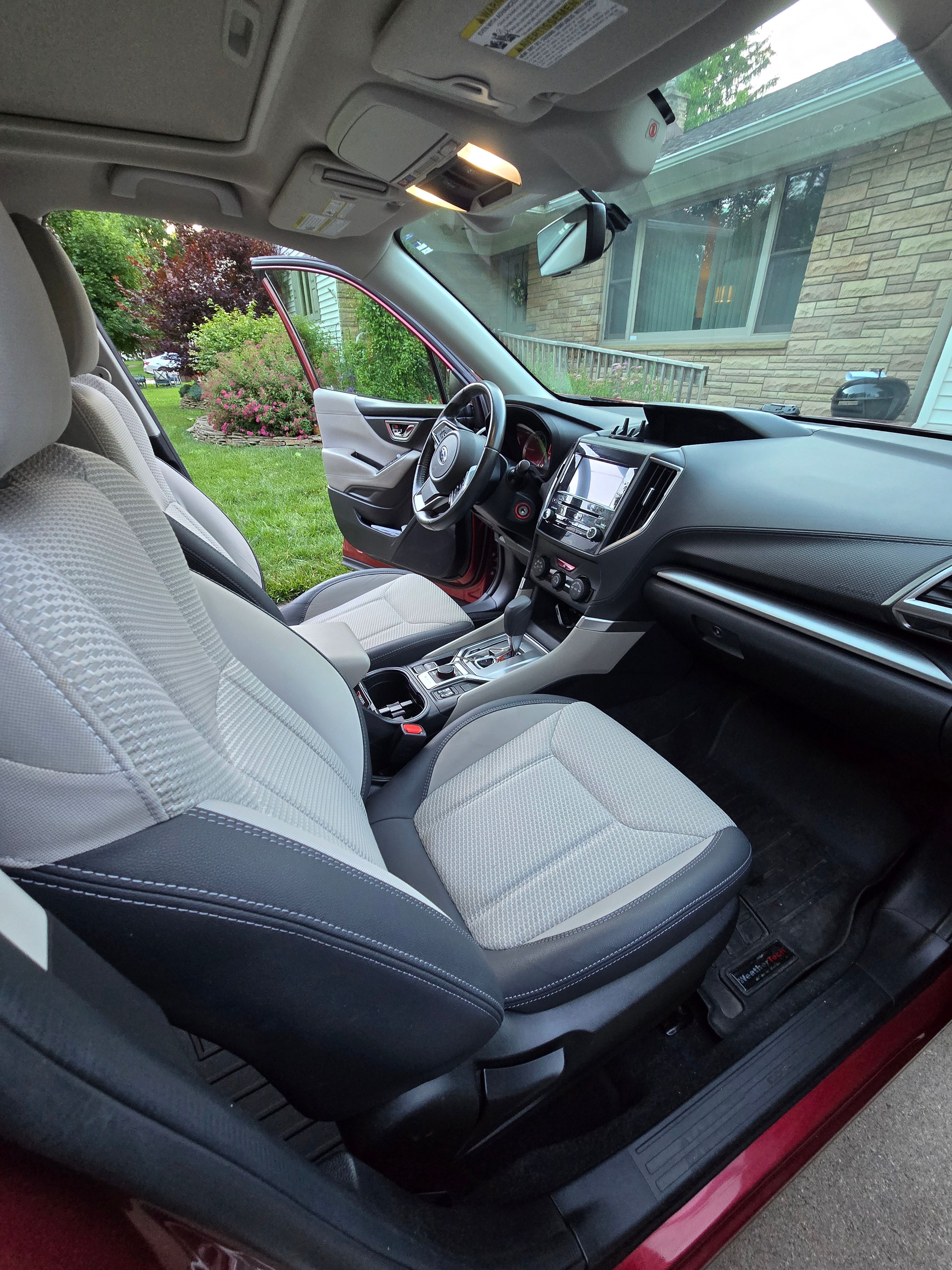 Used 2019 Subaru Forester Premium w/ All-Weather Package AWD/4WD image 11