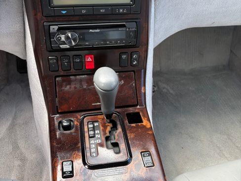 Used 2001 Mercedes-Benz SL 500 image 9