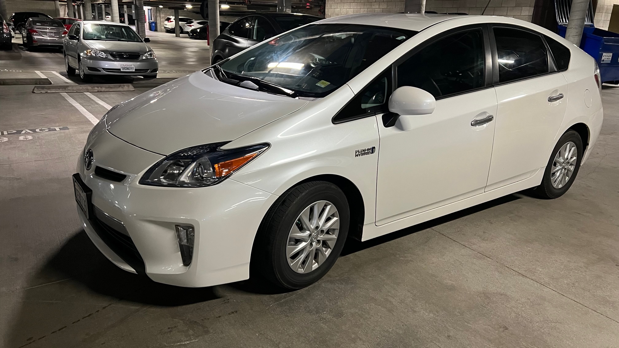 Used 2014 Toyota Prius Prime Advanced FWD image 2