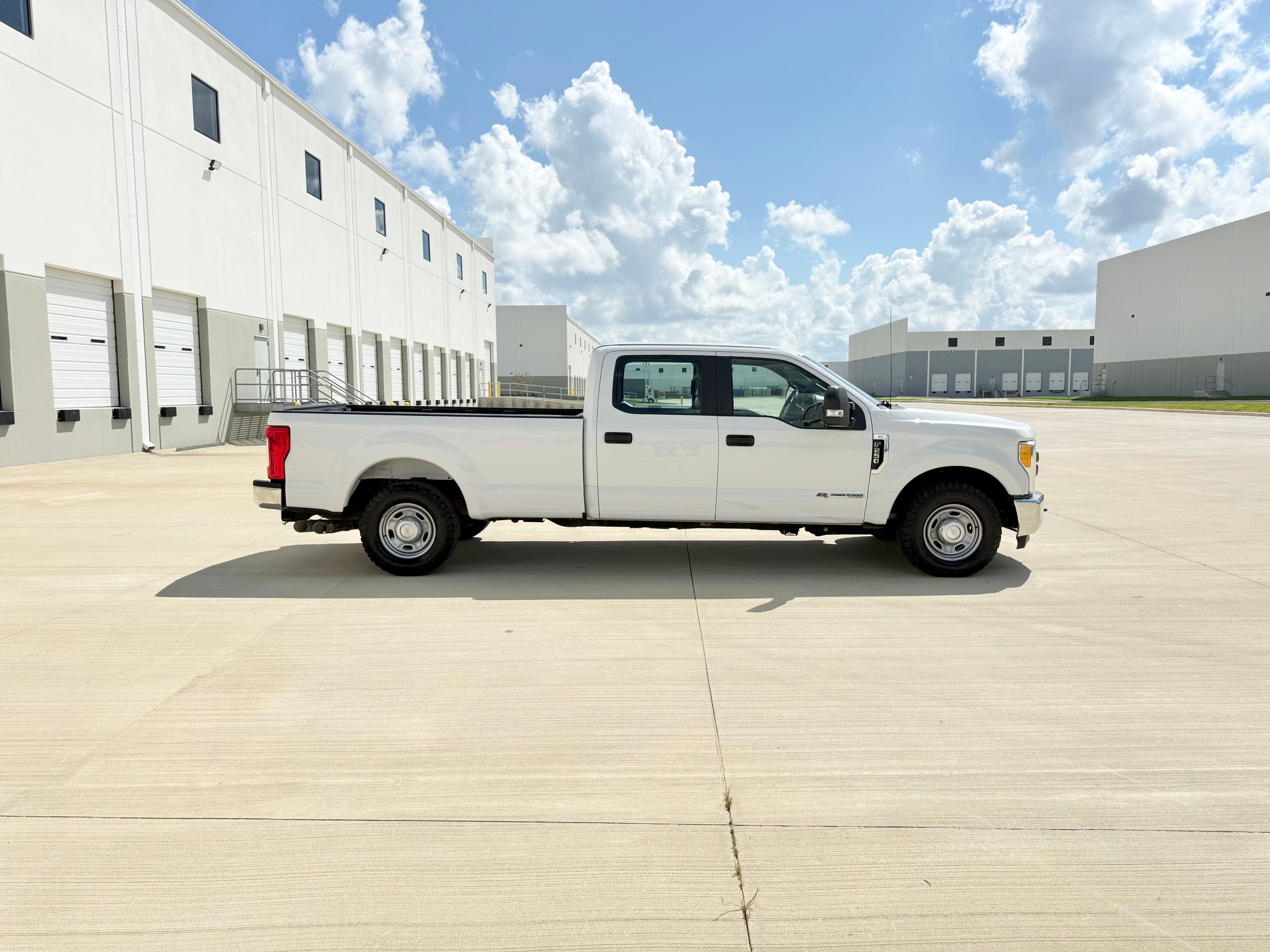 Used 2017 Ford F250 XL w/ Power Equipment Group RWD image 5