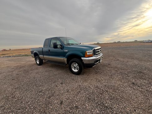 Used 2001 Ford F250 4x4 SuperCab Super Duty image 5
